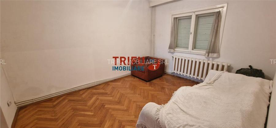 Apartament 3 camere, 2 bai, garaj, boxa zona Cetate - 2