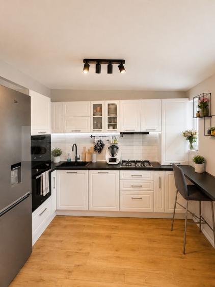 Apartament de vânzare cu 3 camere, 73 mp, parcăre, 2 bai, boxa, zona Sanicoara - 3