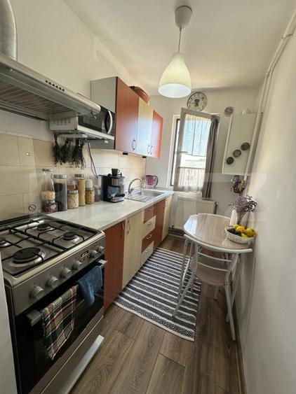 Apartament 2 camere, zona micro 3