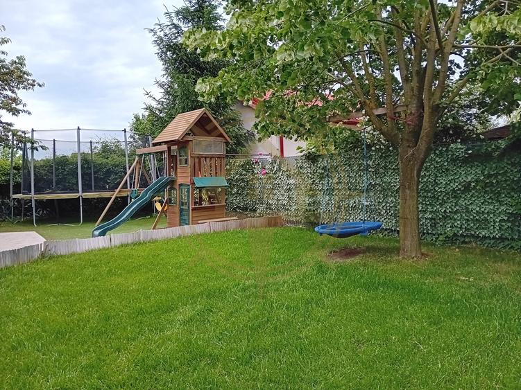 DOM00347 - Vila Individuala ideala pentru familie cu 6 camere in Ostratu