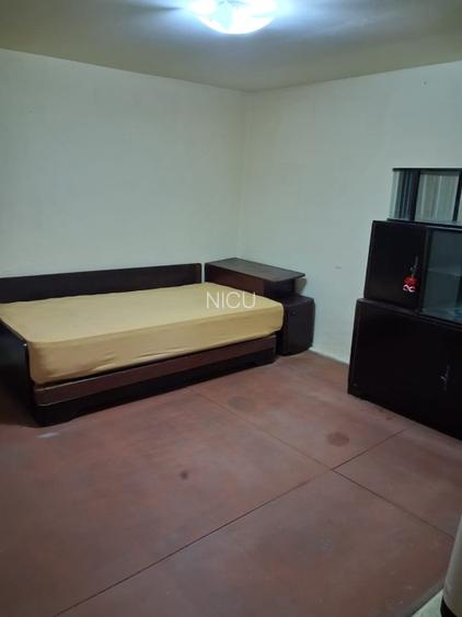 CASA 3 CAMERE TEREN 448 MP ZADARENI