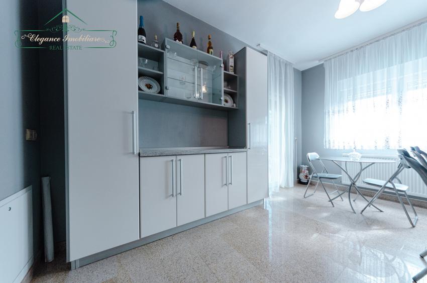 Vila de Lux 7 camere, Ideala rezidențial + afacere, zona Ultracentral, Arad