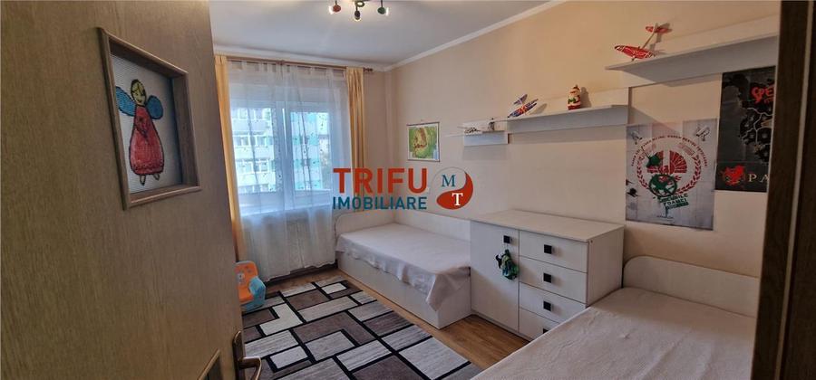 Apartament 3 camere zona Cetate