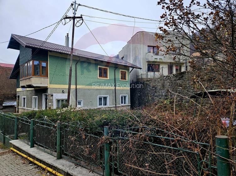 SINAIA- APARTAMENT DE VACANTA/ REZIDENTIAL- 3 camere in vila! - 3