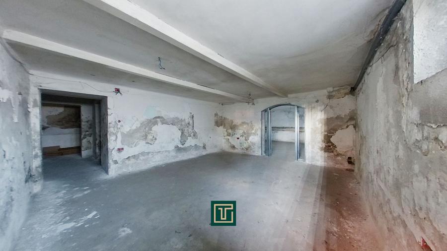 Clădire emblematică rara cu 13 camere pe Calea Victoriei | Ideal locuit/clinică