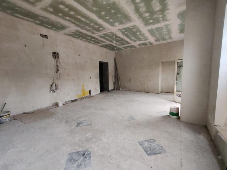 Spatiu comercial  - 70 mp