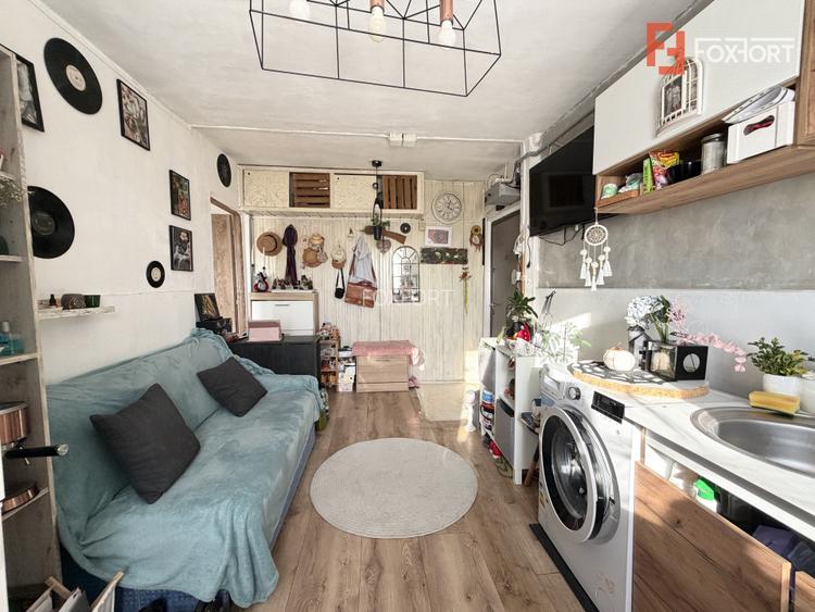 Apartament cu 2 camere - 50 mp, semidecomandat, zona Sagului - 11