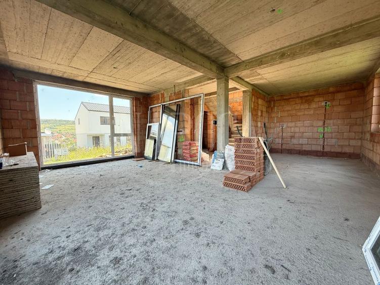 Casa 4 camere de vanzare in Chinteni