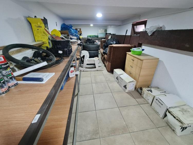 De vanzare spatiu comercial