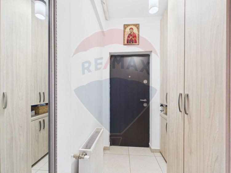 Apartament cu 3 camere la parcul Maica Teofana