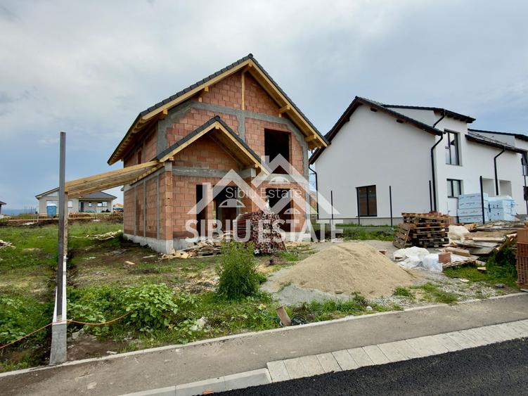 Casa noua oportunitate investitie sau locuinta -  se vinde la ROSU - 2
