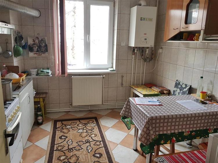 2 camere confort 1 Hipodrom parter cu balcon