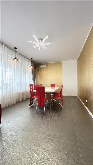 Apartament 4 Camere 135 MP, cu Vedere Superba la Mare si la Lac, Zona Phoenicia