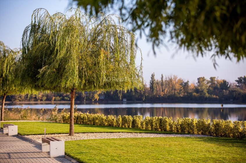 Garsonieră  cu grădină proprie și vedere superbă la lac –parcare inclusa-Lebada - 12
