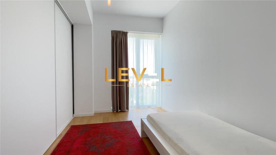 [VIDEO] Triplex Penthouse | 50 SQM Terrace | Parking Included | Philips HUE