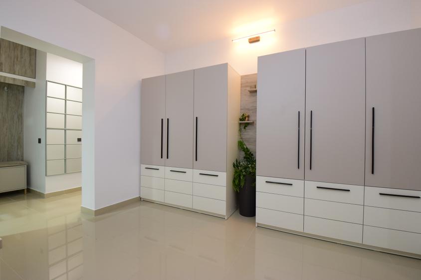 Închiriere apartament cu 2 camere, metrou Piața Muncii