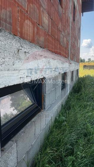 Casă / Vilă cu 6 camere de vânzare - 4