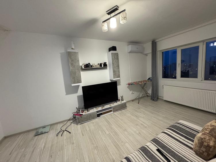 Apartament cu 2 camere renovat - Piata Dacia