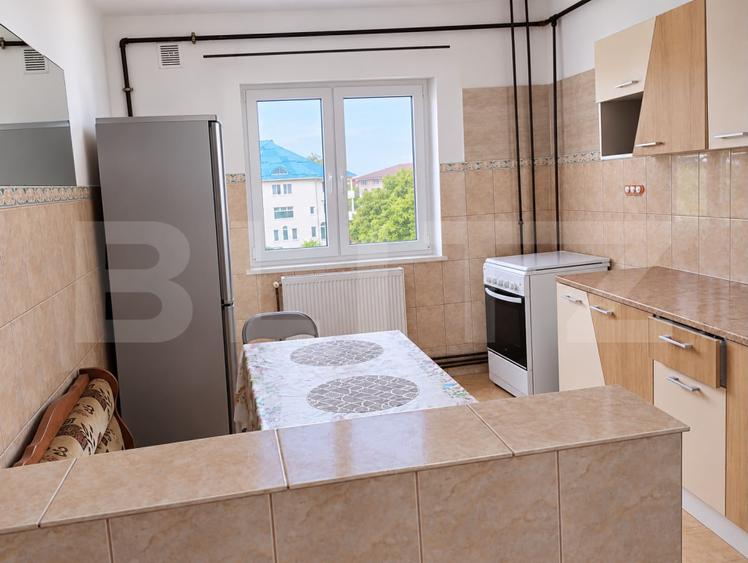 Apartament 3 camere, 80 mp, zona Sagului
