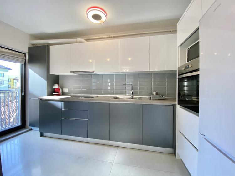 Inchiriere Apartament 3 camere, imobil tip vila, zona UMF / USAMV