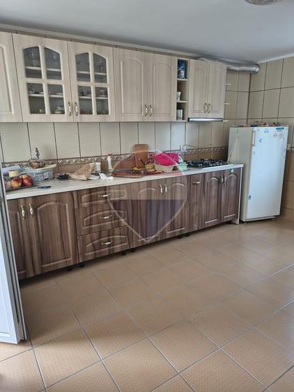De vanzare| Casa, anexa si teren 2089mp | Paraul Pintei | Borca| Neamt