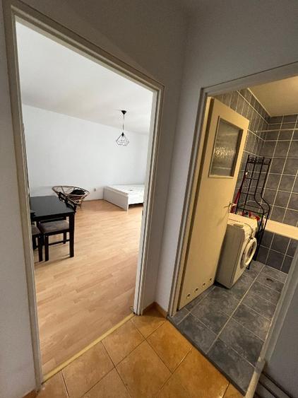 Închiriez direct de la proprietar – apartament 1 cameră / studio, 37 mp + balcon