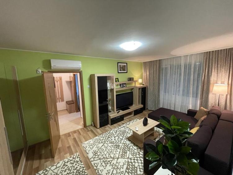 Proprietar, inchiriez 2 camere Pajura - 2