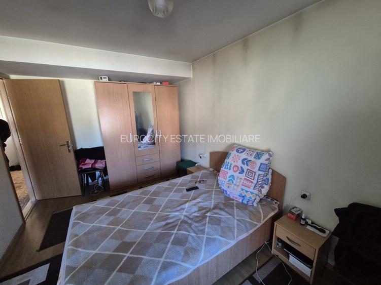 Chiajna - str Eroului, vanzare 2 corpuri de casa - 18