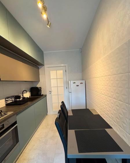 Apartament de inchiriat cu 2 camere decomandate-Royal Town Iasi