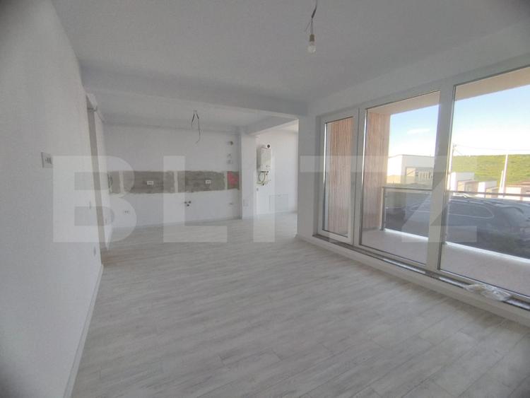 Apartament 2 camere, 53 mp, parter, loc de parcare, zona Rediu