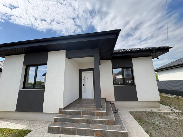 Casa de vanzare - 137 mp - Golesti