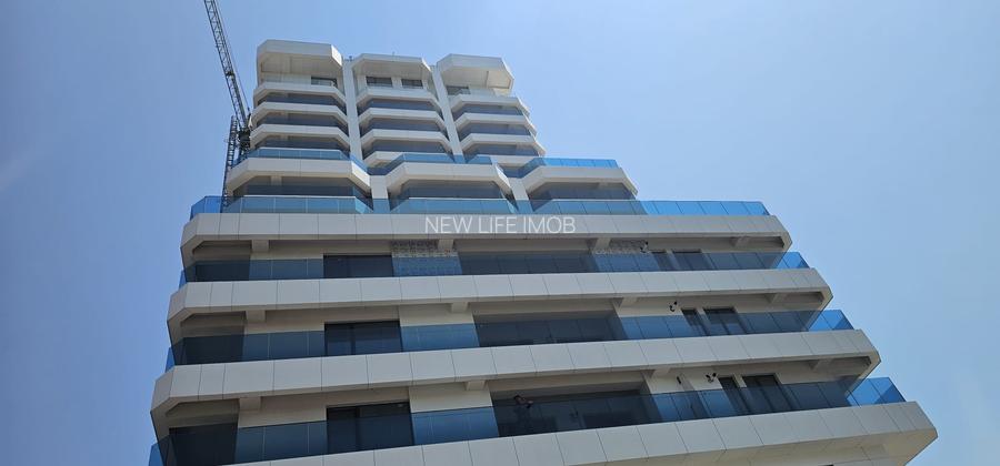 Mamaia zona cluburi , vedere ftontala la mare si ghiol - 2