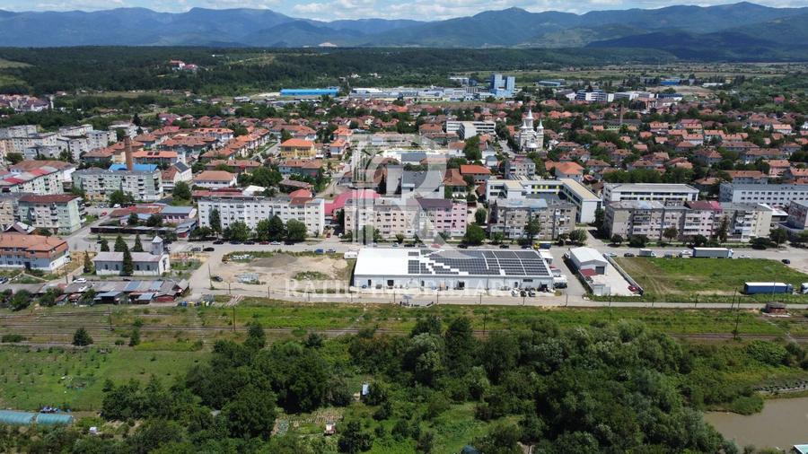 Retail Investment Asset | 100% Occupied + Development Upside | Ștei,