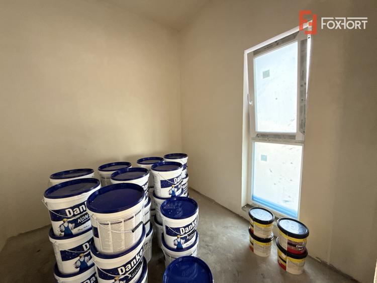 COMISION 0% Triplex cu 4 camere de vanzare in localitatea Sacalaz, zona Centrala