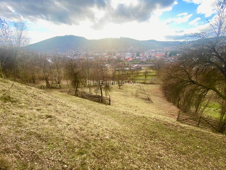 Teren in sat, cu fundație casa P+1, vedere largă, lângă rău - 2