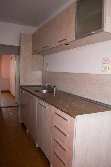 Spatiu comercial cu destinatie birouri, cabinete