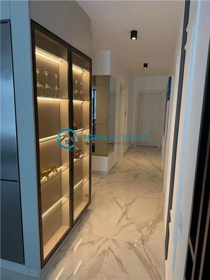 Royal Imobiliare - Vanzare penthouse 4 camere zona Albert