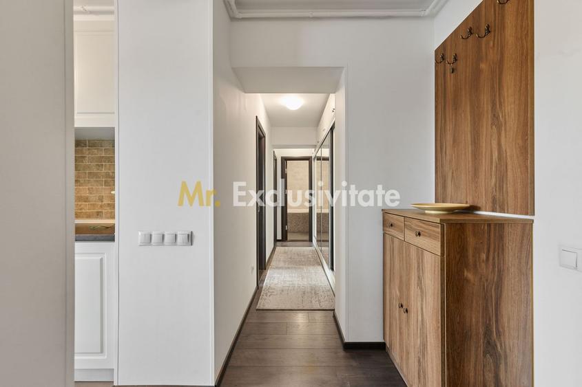 Apartament cu 3 camere în blocul Mobilux, Piața Vasile Milea