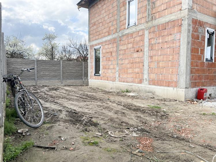 Duplex, 102mp Utili, 225mp Teren, 4 Camere, Constructie Noua  - Giroc - 2