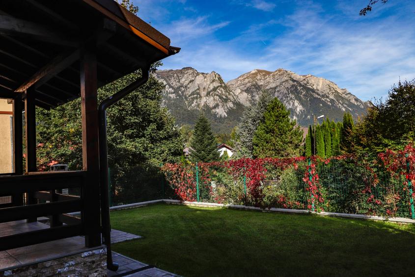 Busteni – Piatra Arsa, vila noua de vanzare! Vedere de top spre muntii Bucegi!