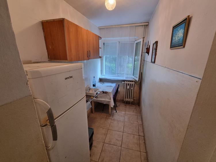 Apartament 2 camere zona Km 4-5