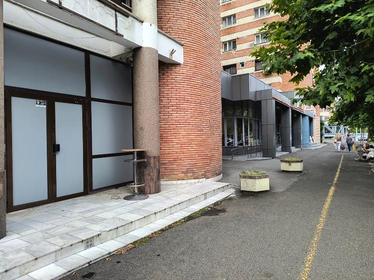 Inchiriere spatiu comercial ultra central SUPERB – Progresului