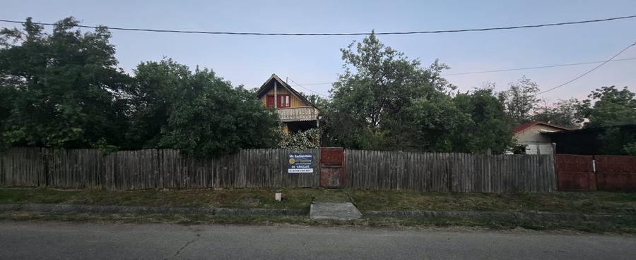 Casă cu 7.769 mp teren și pădure | Budieni | 53.000€