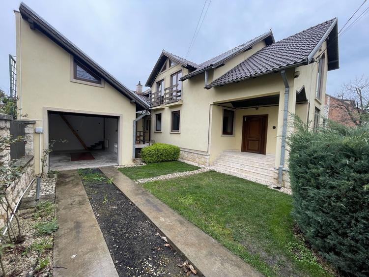 Circumvalatiunii | Casa individuala | 6 camere | Garaj