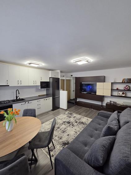 Apartament cu 2 camere, parcare, zona Academiei De Muzica