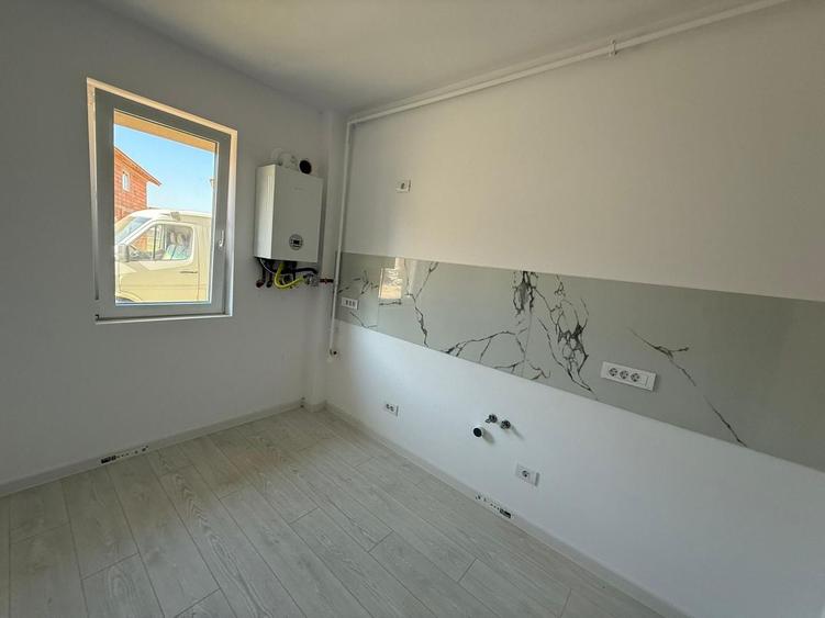 Apartament 2 camere.Bucatarie Separata. Bloc nou. Decomandat.Finalizat.