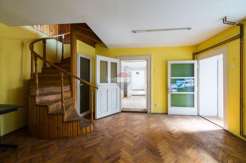 0% comision | Apartament la casă, parter și mansardă | Strada Lungă - 5