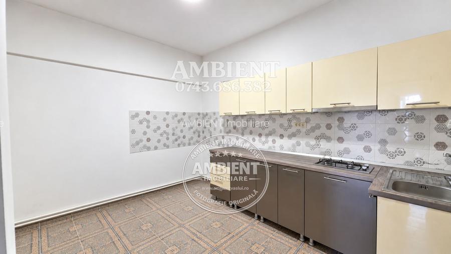 ANSAMBLU INDUSTRIAL HALĂ + CLADIRE BIROURI, 686 mp, VASLUI - ZONA INDUSTRIALĂ - 6