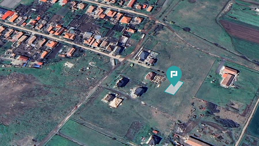 Loc de casa de 540mp în Livada