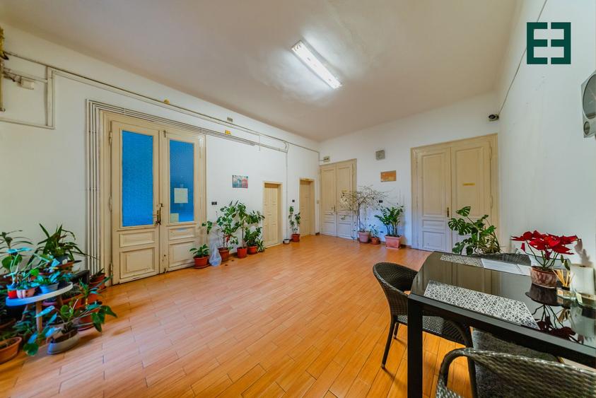 2 Apartamente unificate cu 7 camere - etaj 1  - Arad